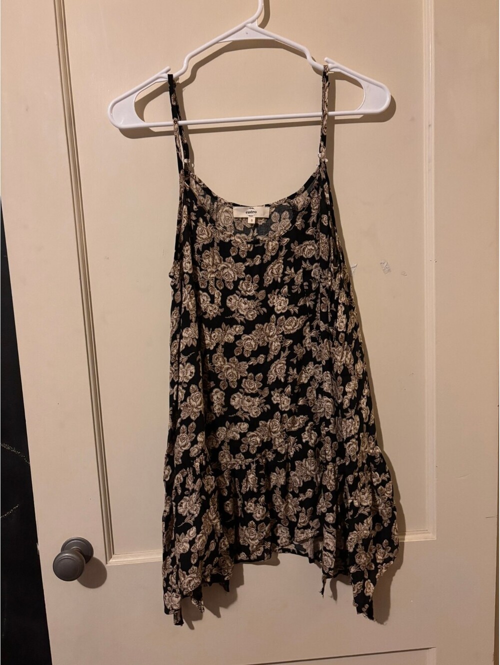 Entro black floral spaghetti strap tank top Small